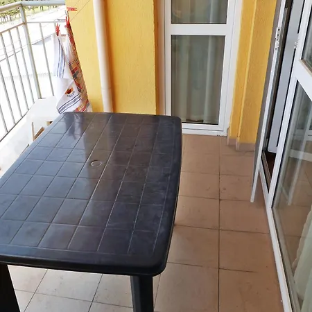 Apartman Comfortable In 65 M² Shared Pool Napospart