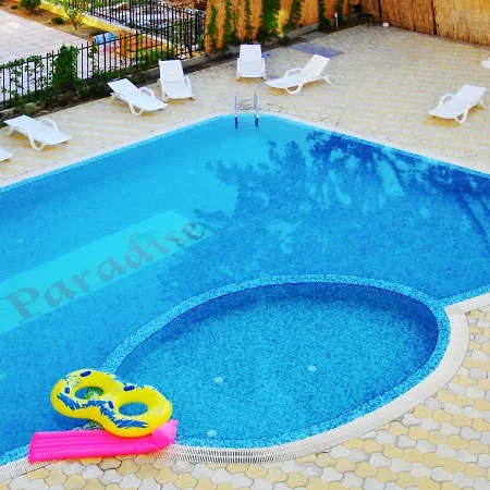 View Apartment: Sunny Poolside Retreat * Sunny Beach