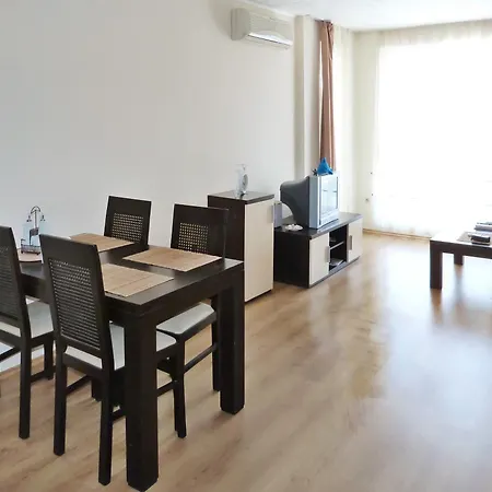 Comfortable In 65 M² Shared Pool 아파트 써니비치